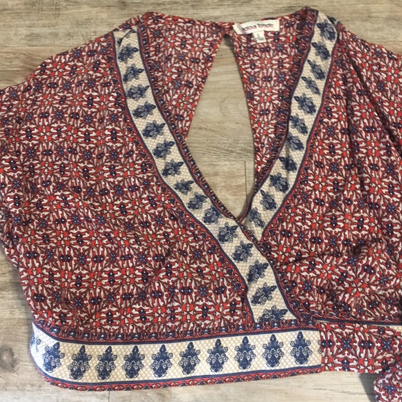 Charlie Wrap Top - Picture 2 of 3